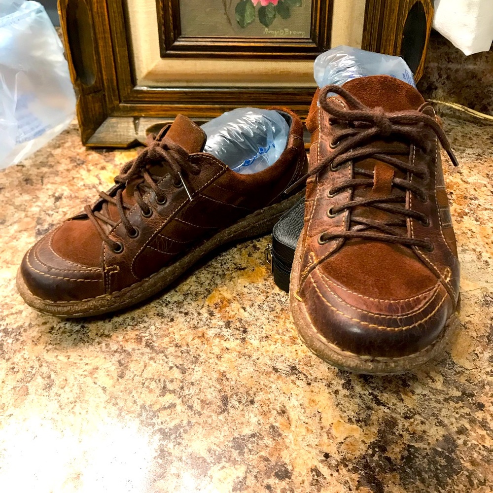 Born Melissa Brown Leather Lace up shoes size 7
